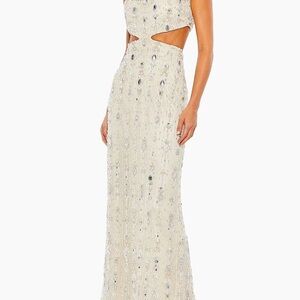 Pearl & Jewel Embellished
High Neck Cut-Out Gown Nude Silver Size 12